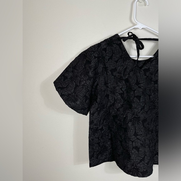 Black Elegant Textured Top With Pearls Women's Events Casual Size S NWOT - Picture 10 of 14